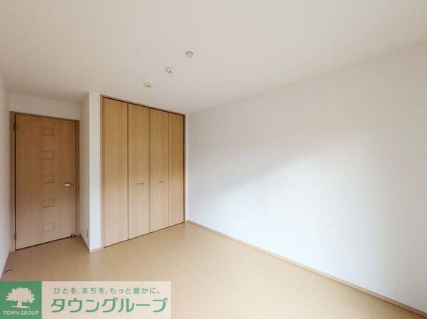 フロラシオン Eの物件内観写真